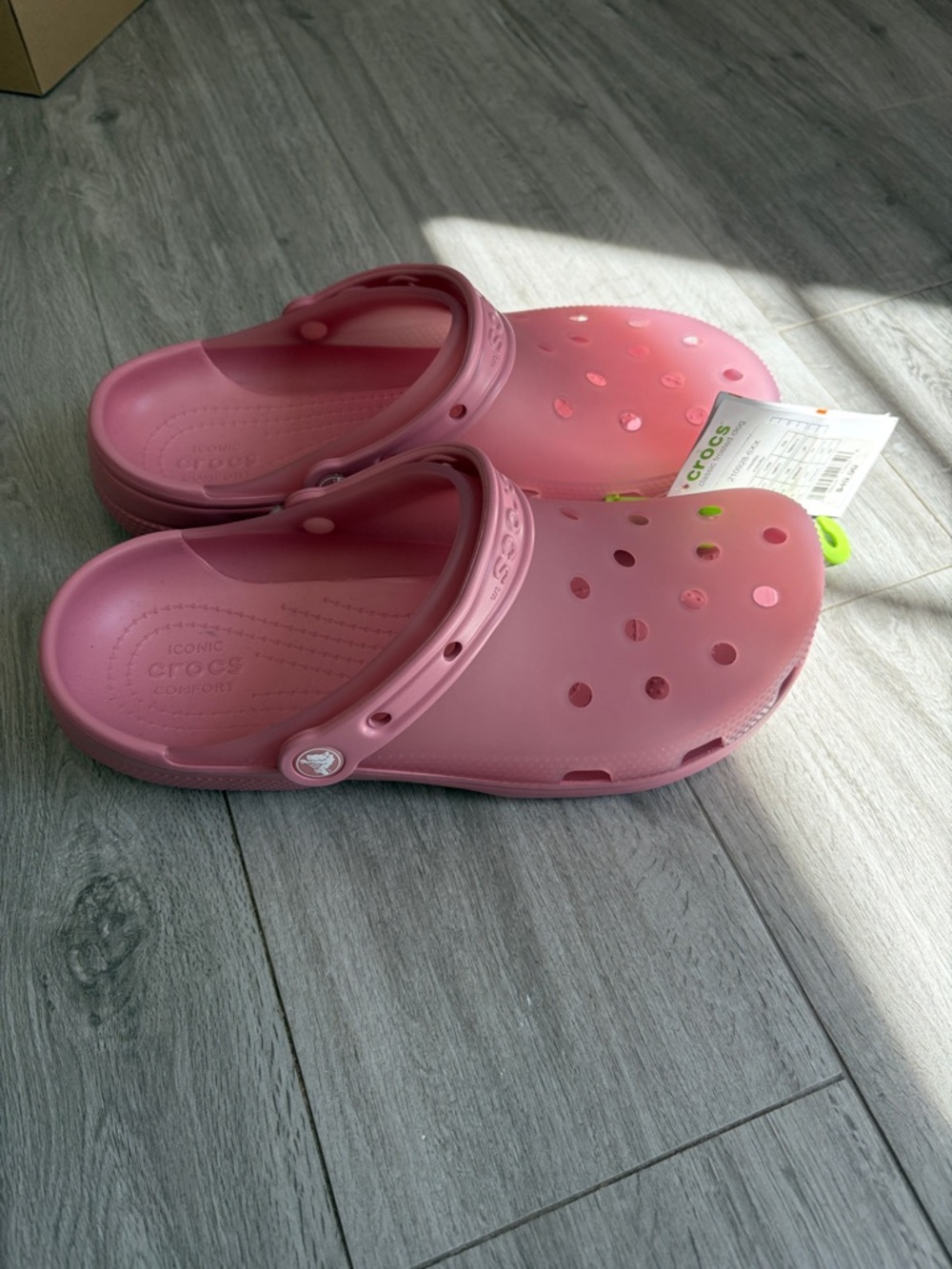 Crocs Classic women's frosted clog brand new with tags - Picture 2 of 5